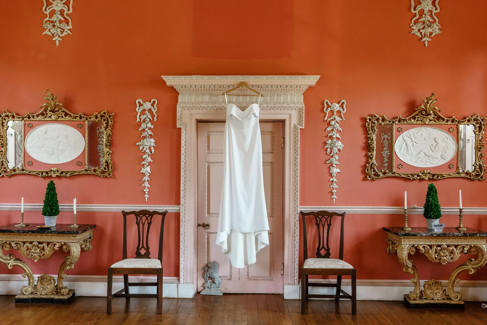 Second Photographer for your Wedding: Good or Amazing?