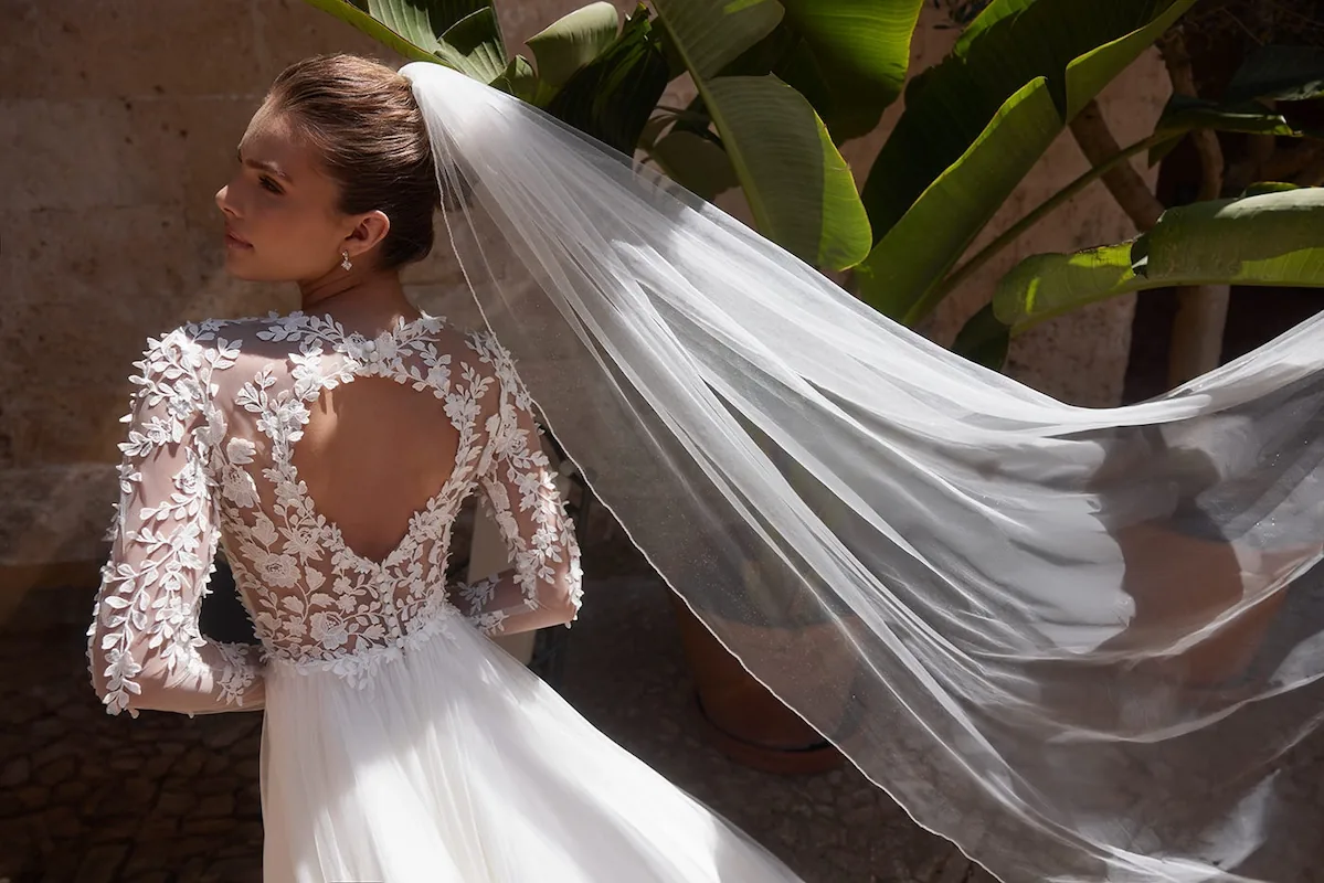 2026 Wedding Photography Trends: Fashion-Forward & Bold