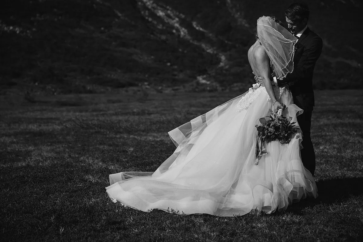 Mixing Color & B&W Wedding Photos for Timeless Albums
