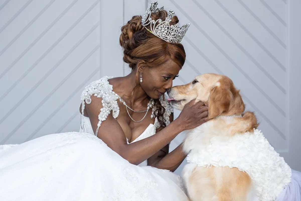 Include Pets in Wedding Photos: Cute Ideas for 2025
