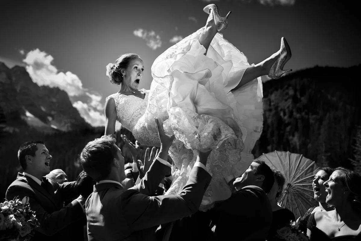 Art-Driven Wedding Photos for the Style-Conscious Couple