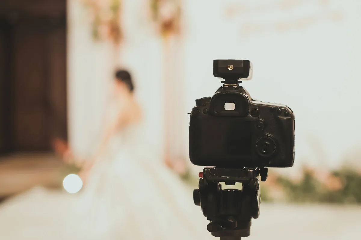 How to Choose the Best Wedding Photographer for You — wedding photography by Precious Pics