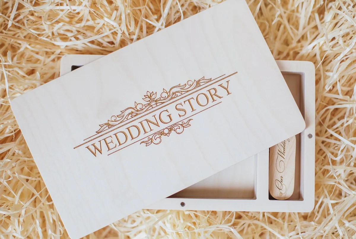 Wedding Photo Delivery