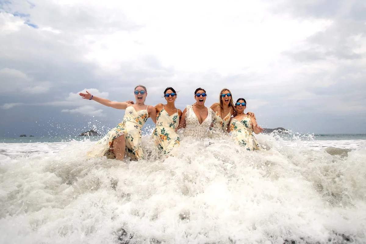 Perfect Beach Wedding Photos: Sun & Sand Tips