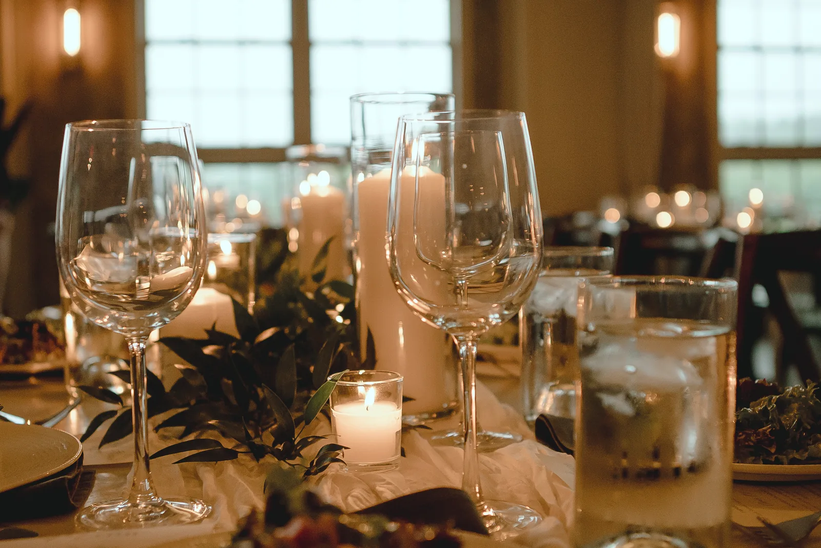 20 Must-Haves for a Wedding Reception