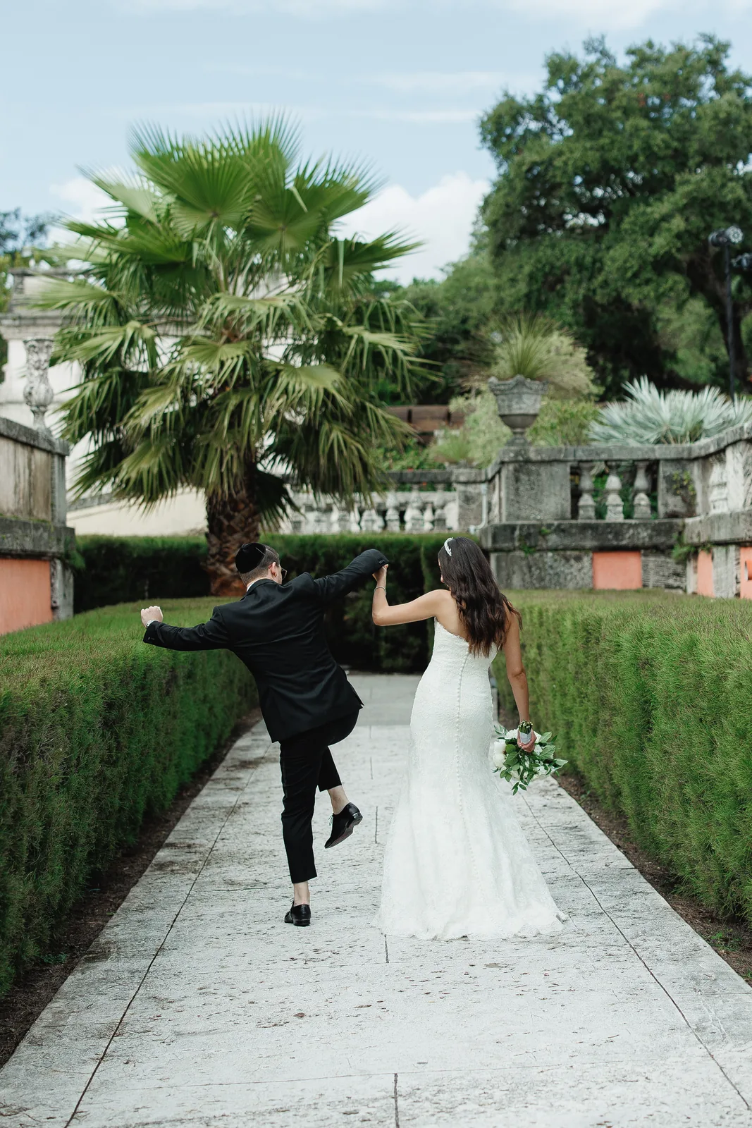 Jewish wedding photography by Precious Pics