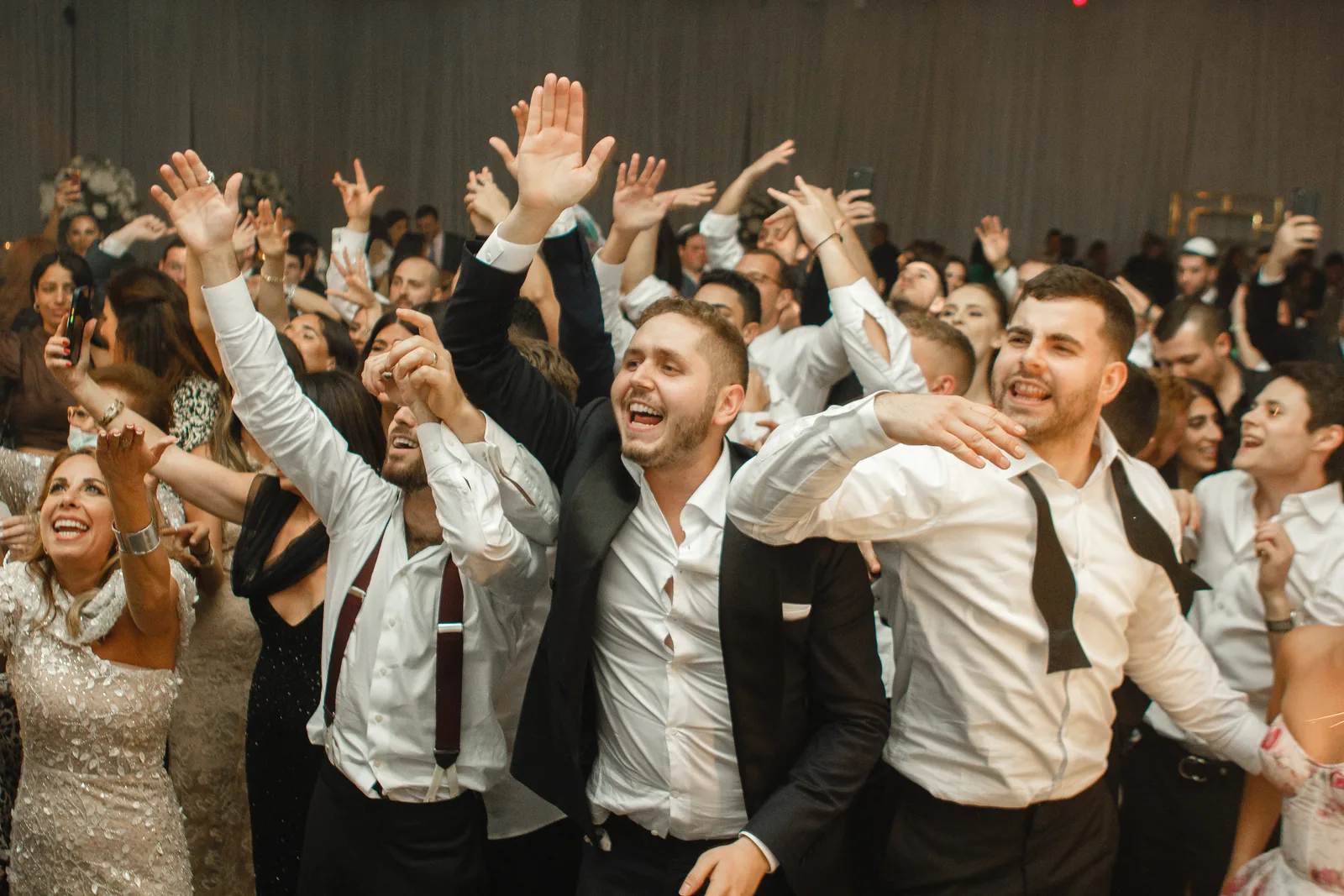 Jewish wedding photography by Precious Pics