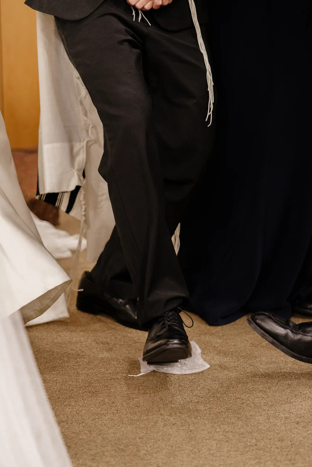 Jewish wedding photography by Precious Pics