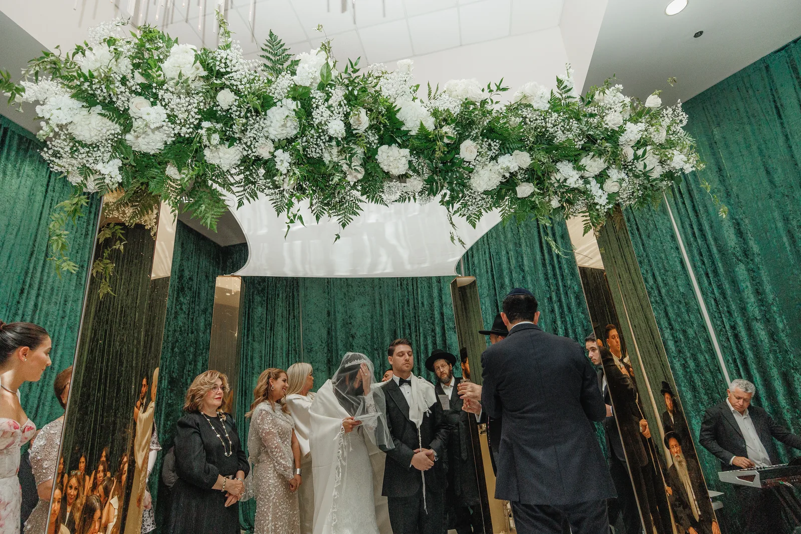 Jewish wedding photography by Precious Pics
