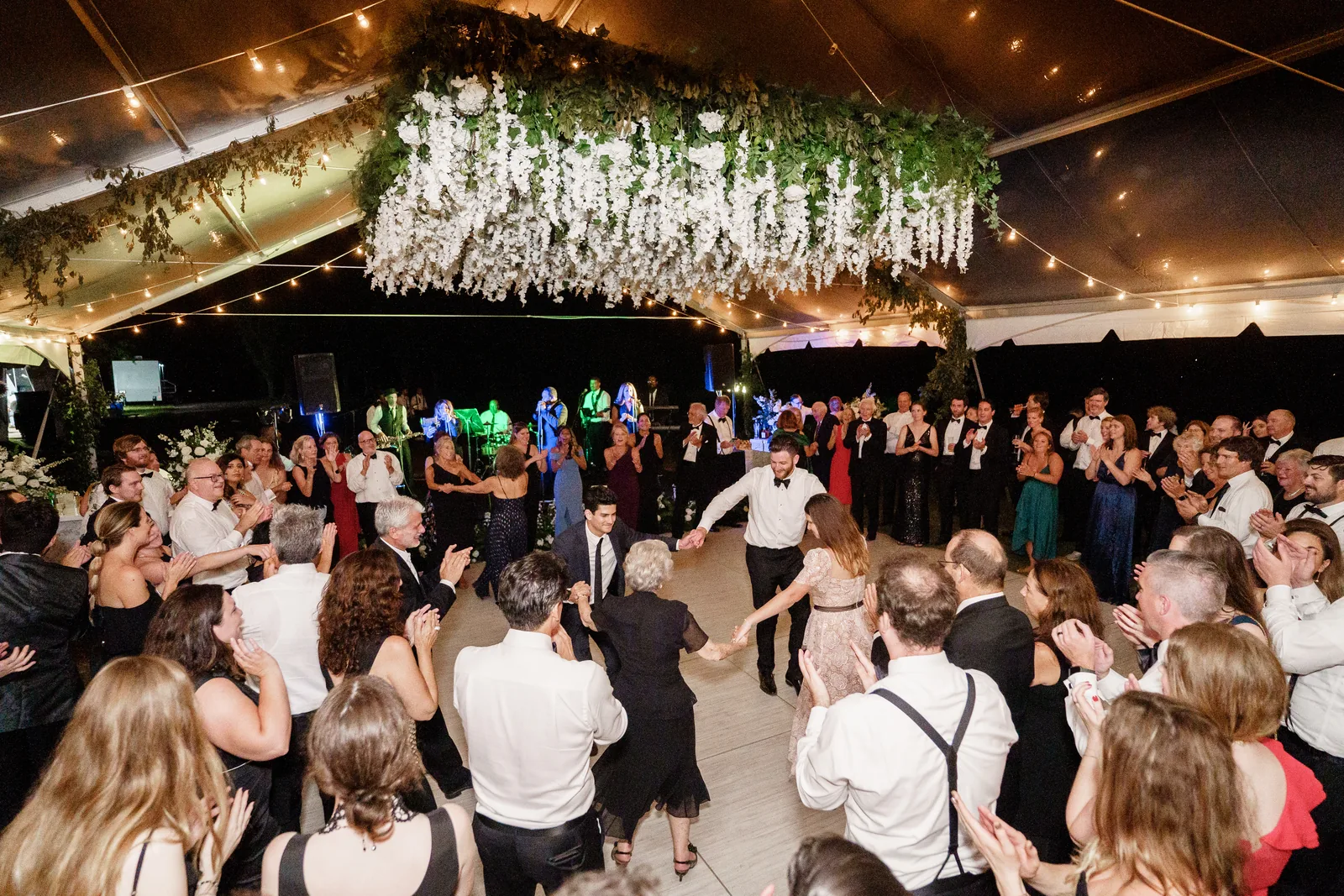 Jewish wedding photography by Precious Pics