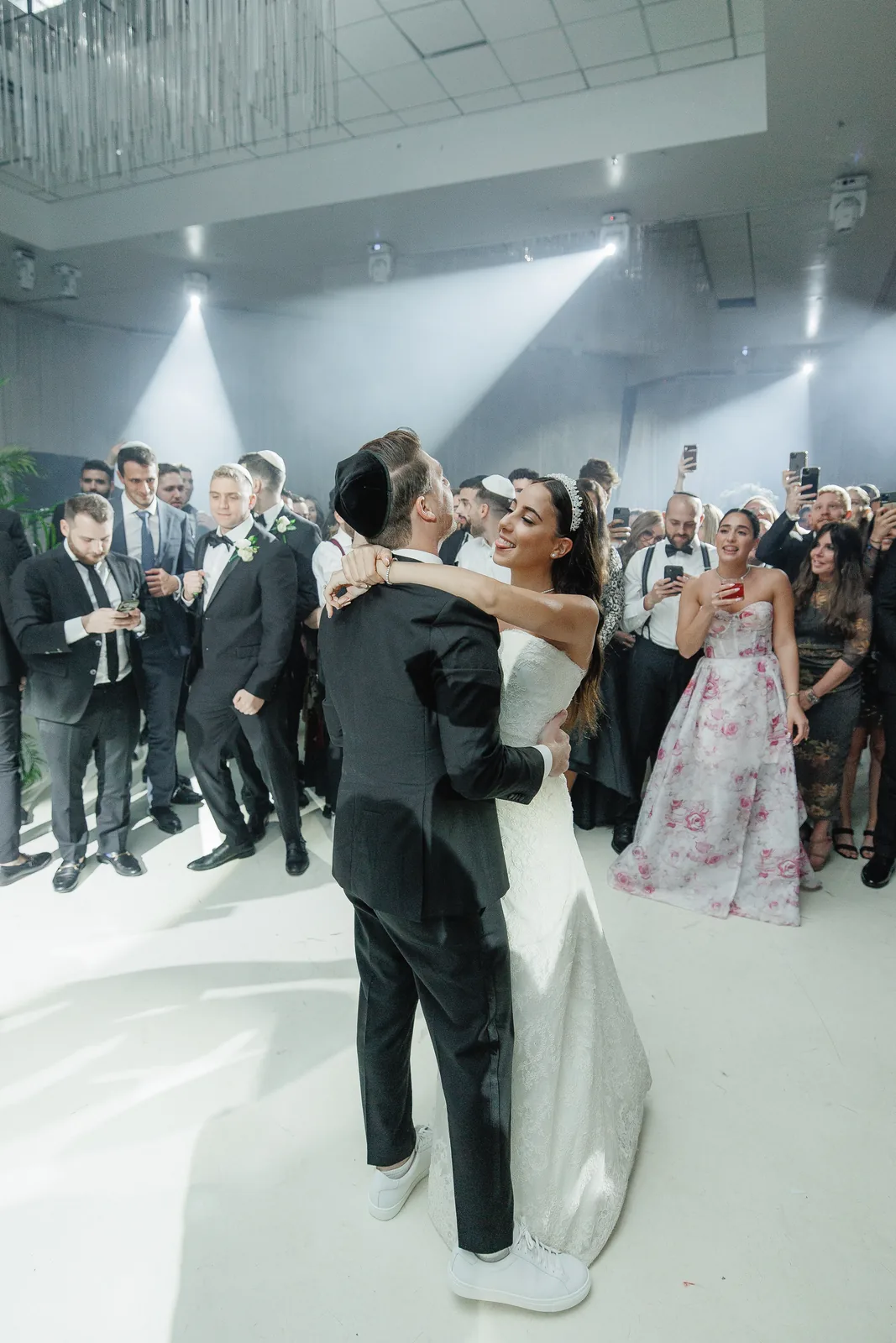 Jewish wedding photography by Precious Pics