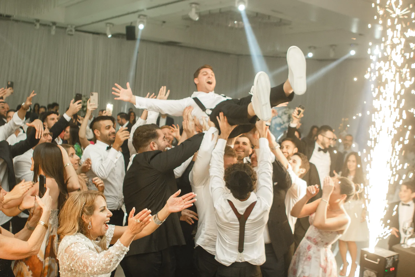 Jewish wedding photography by Precious Pics