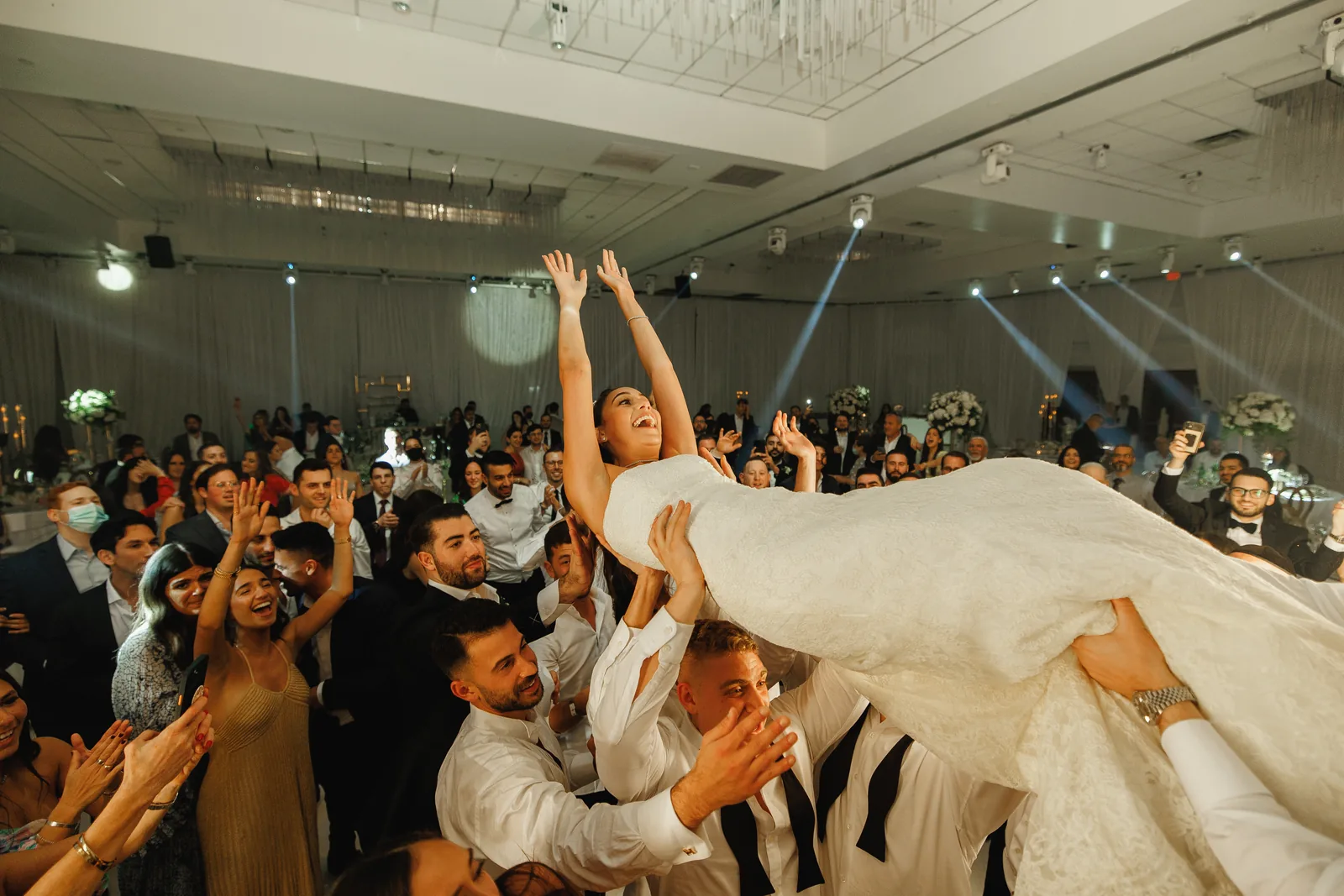 Jewish wedding photography by Precious Pics