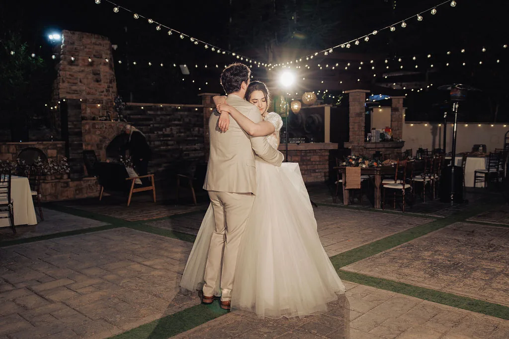 Michael & Julia — Photo 10