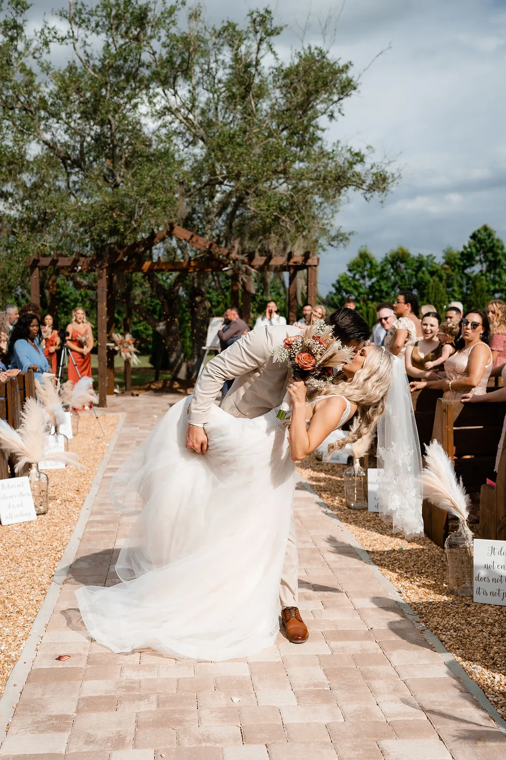 Victoria & Zach — Photo 7