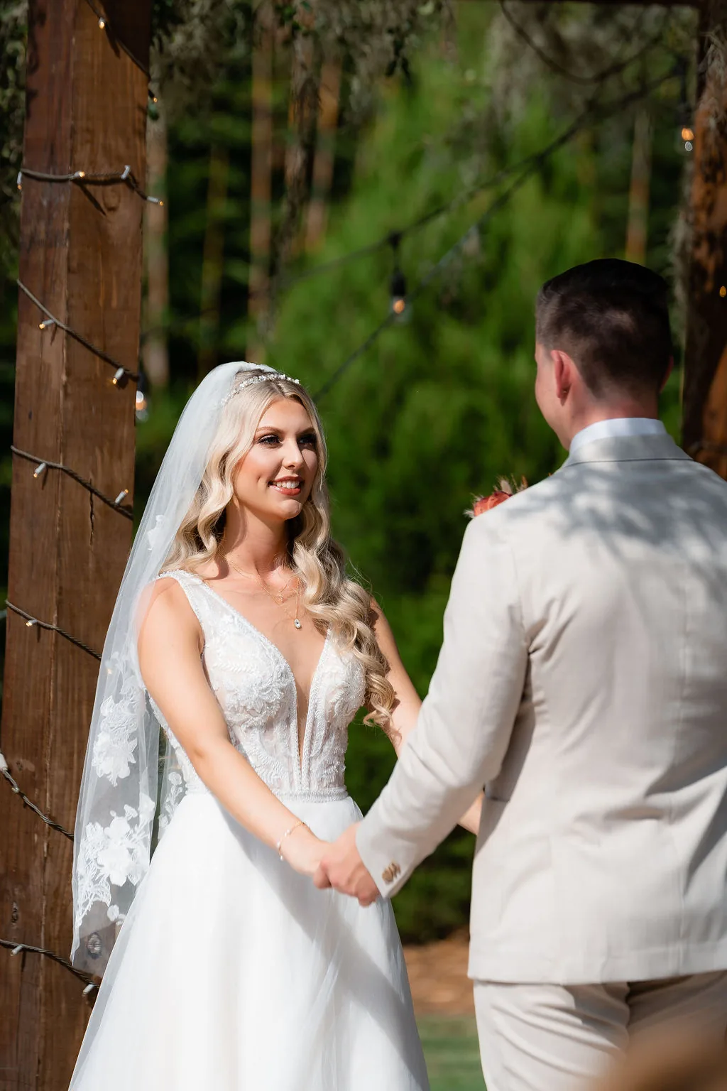 Victoria & Zach — Photo 12