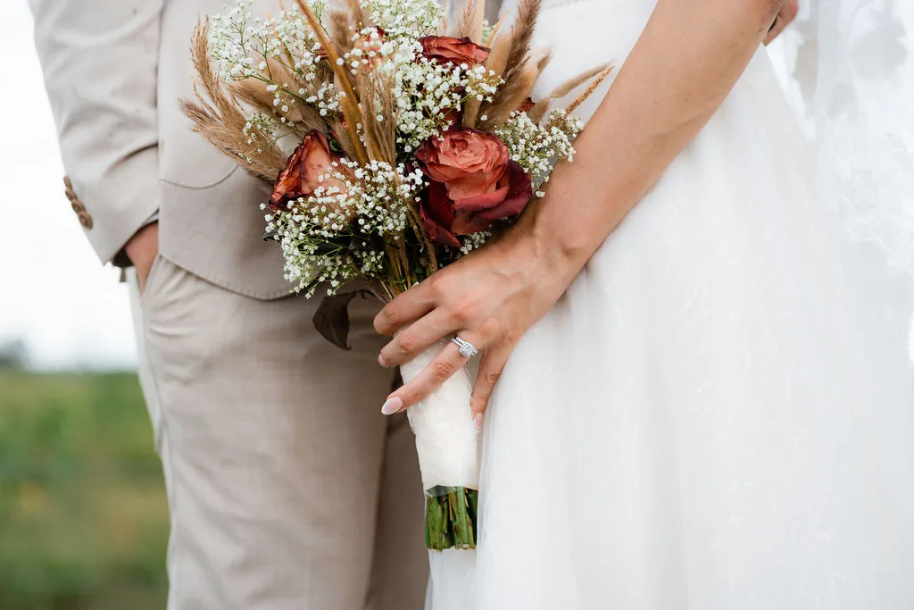 Victoria & Zach — Photo 15