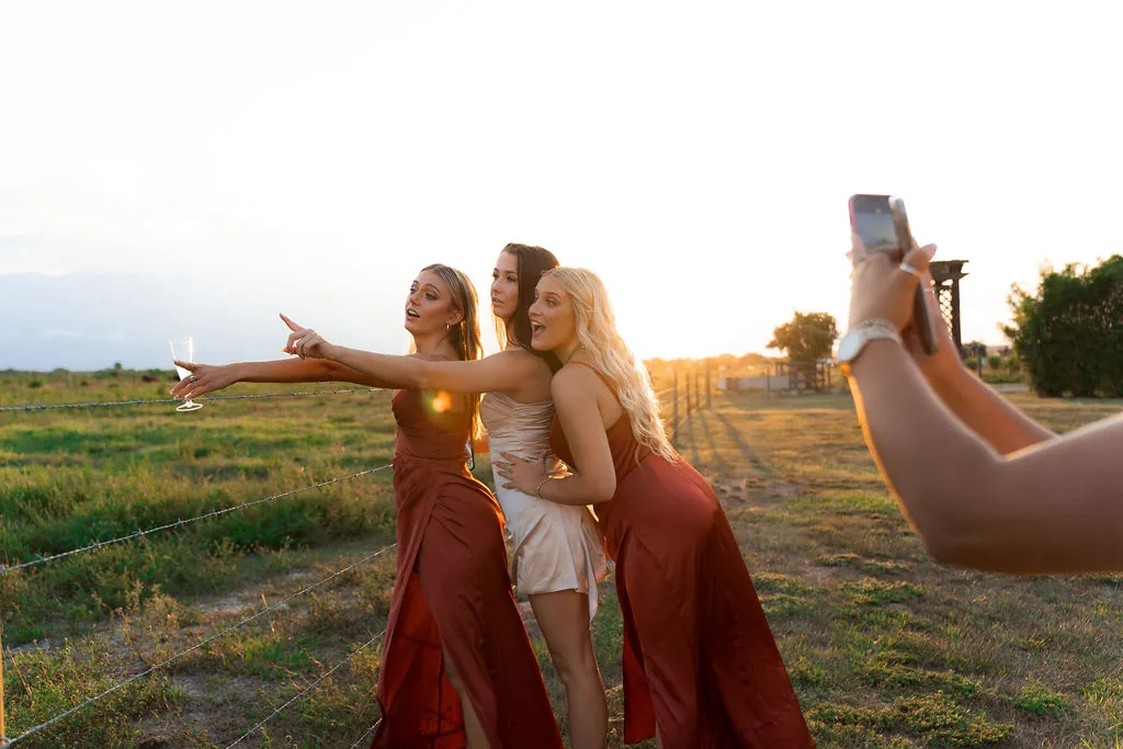 Victoria & Zach — Photo 16