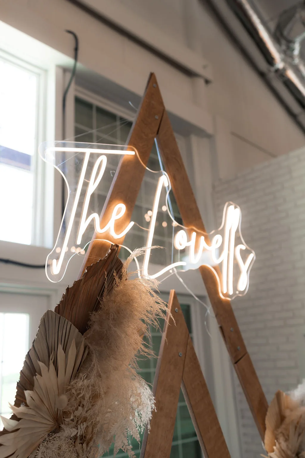 Victoria & Zach — Photo 25