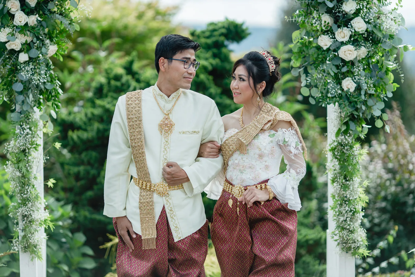Seattle & PNW wedding photography by Precious Pics