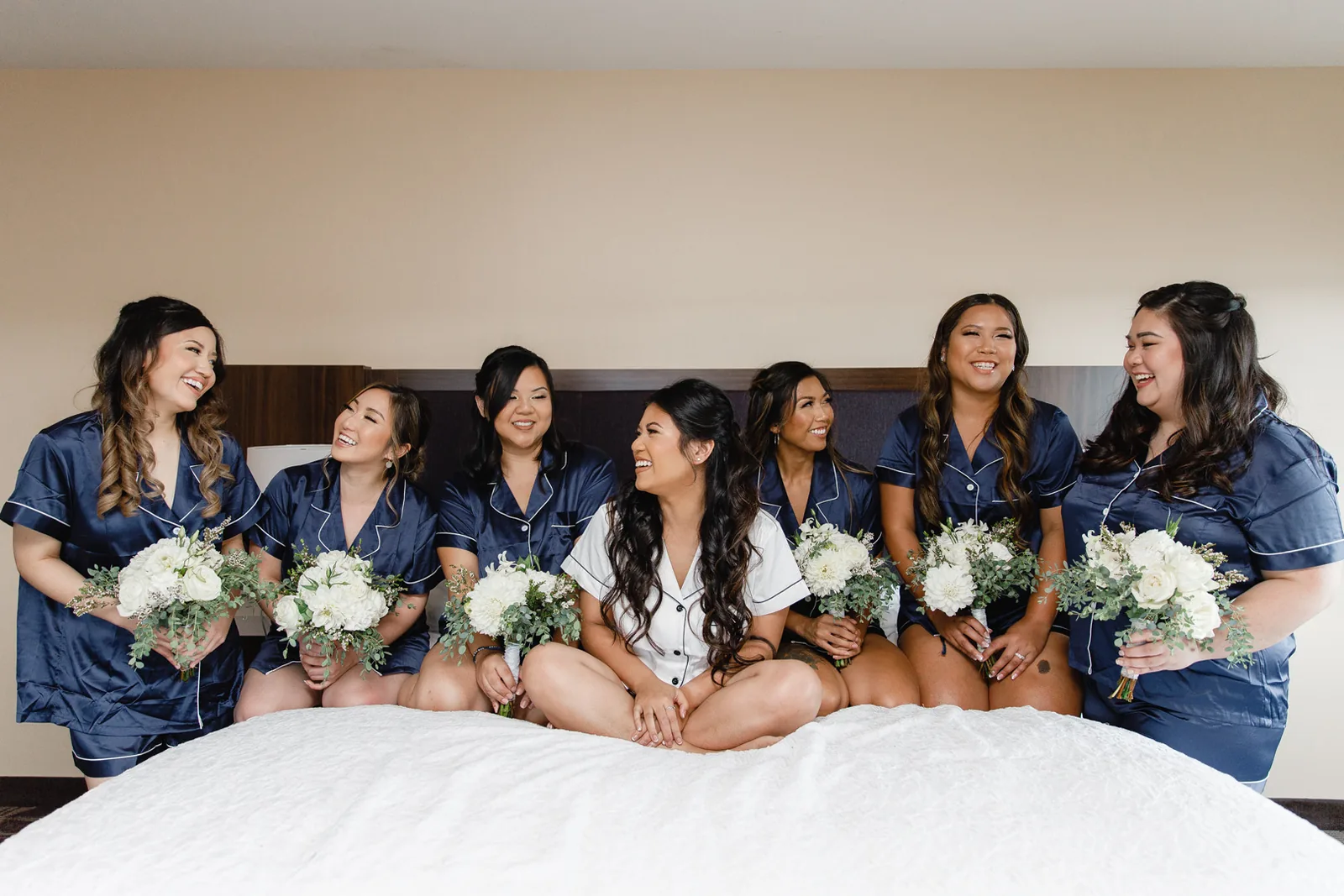Seattle & PNW wedding photography by Precious Pics