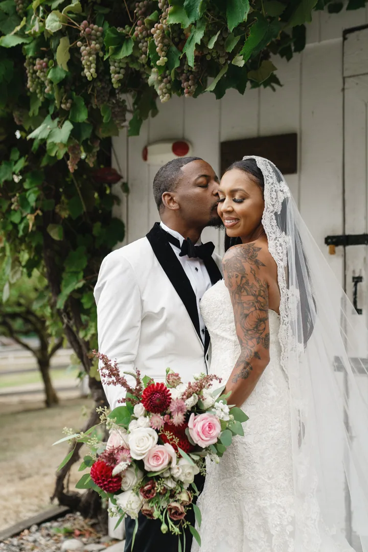 Seattle & PNW wedding photography by Precious Pics