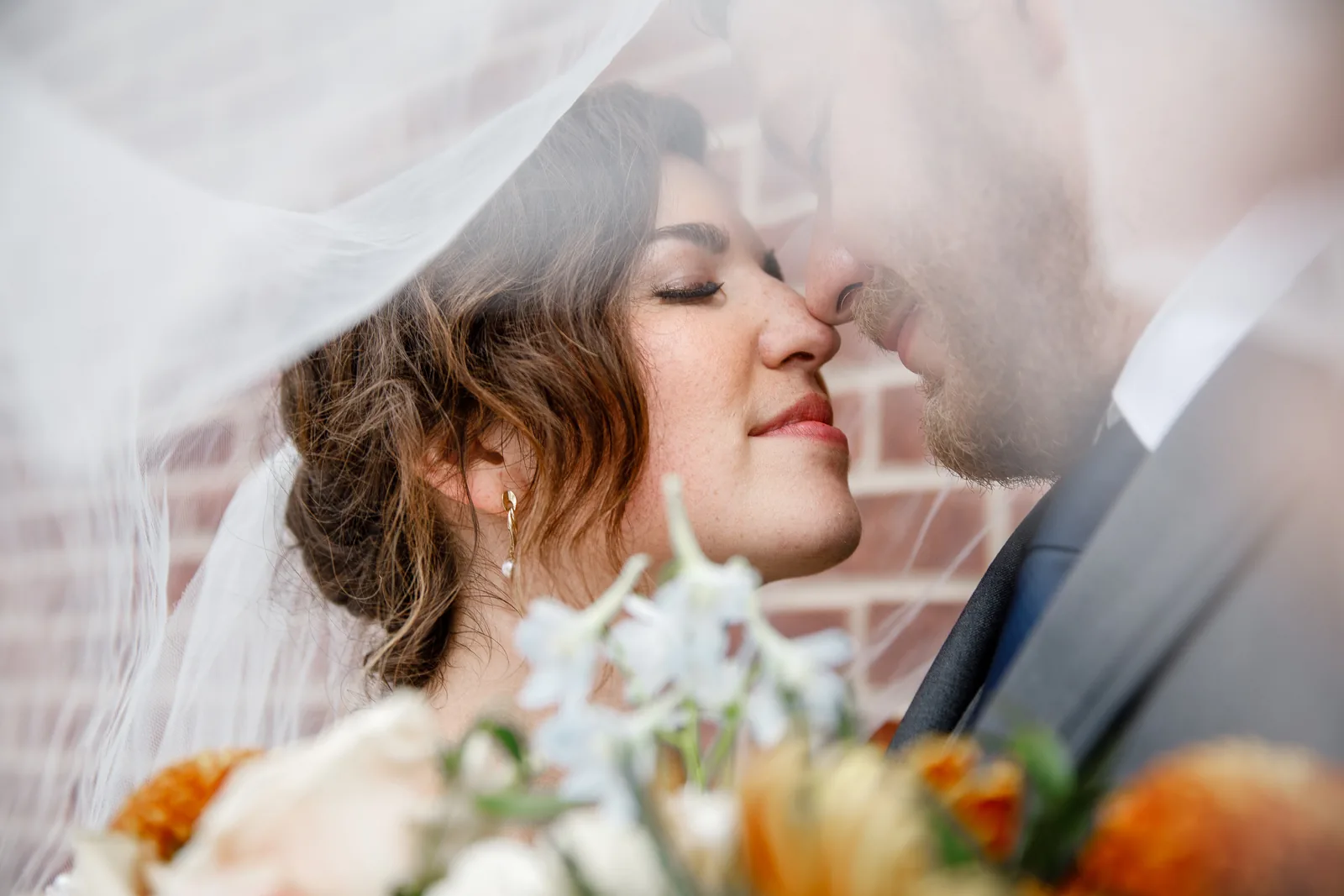 Seattle & PNW wedding photography by Precious Pics